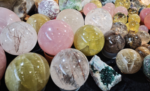 水晶球 crystal spheres